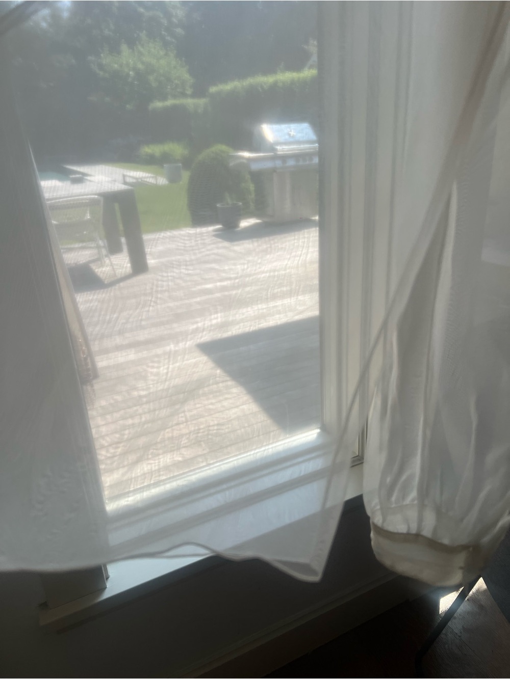 Ralph Lauren CollectonnSheer White Ruffle Collar Blouse with Black Neck Accent - Picture 6 of 7